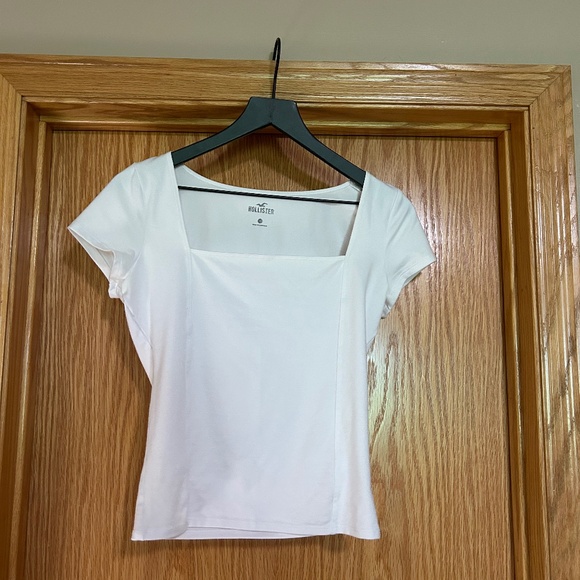 Basic White T-shirt - Size M - Picture 1 of 4